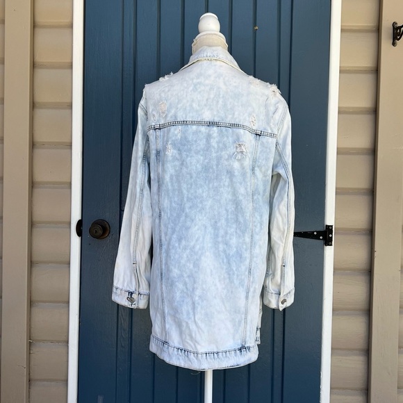 We The Free Distressed Light Blue Jean Jacket - Picture 3 of 10